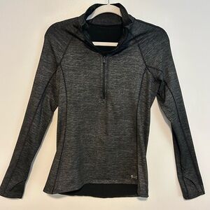 Under Armour, half zip, pullover, athletic jacket. Size M, Black